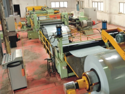 自動化(hua)金屬分條(tiao)機 全面提(ti)升加工生(sheng)産效益