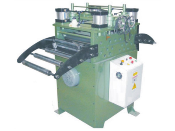 HS-500A厚(hou)闆矯直(zhi)機