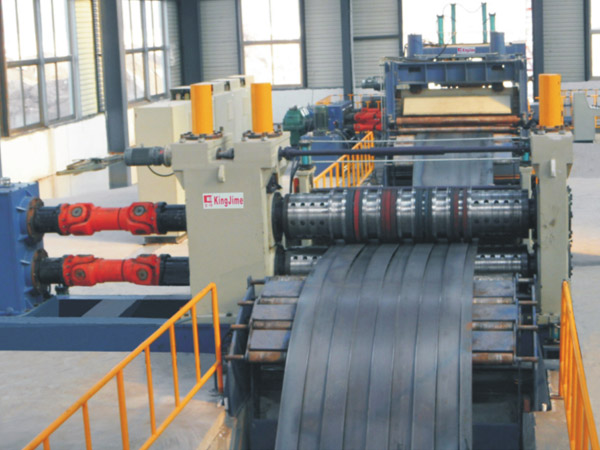 KJS40厚闆低(di)速數控(kong)精密開(kai)卷整平(ping)縱剪生(sheng)産線