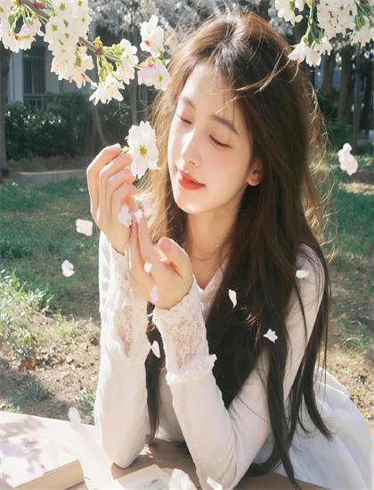 专业年代剧评论：《秦总你闺女又去摆地摊了》的技术创新与艺术成就 ——深入探索年代剧的艺术世界